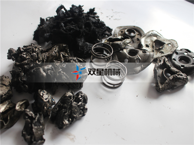 機油濾芯粉碎機設備多少錢？一套設備有多少錢？