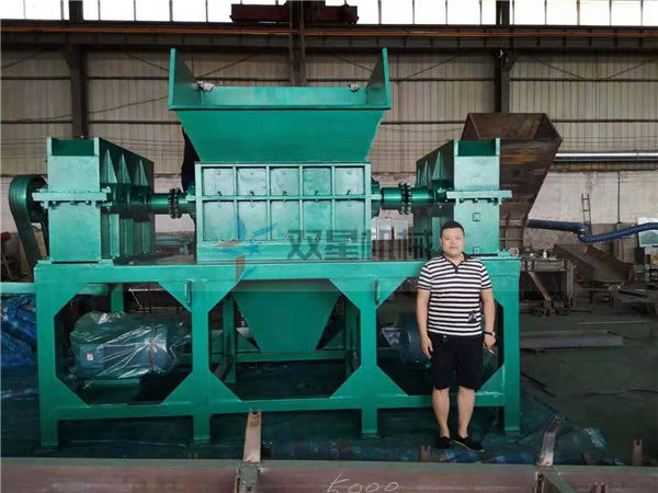 金屬撕碎機(jī)可以用來干什么？金屬撕碎機(jī)零部件都有哪些？